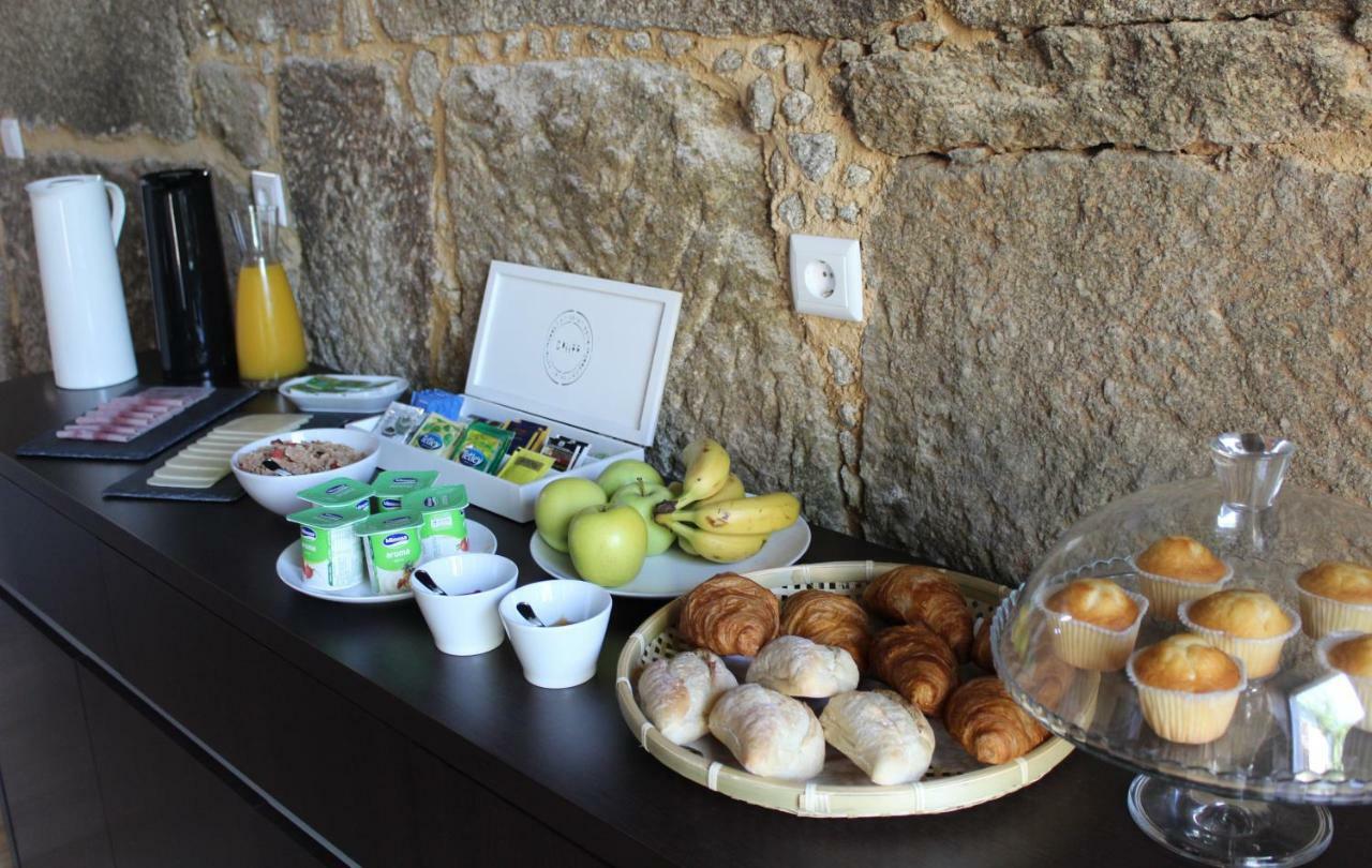 Hostel Casa Do Pinheiro Lagares da Beira ภายนอก รูปภาพ